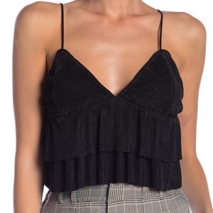 👀 NWT Dress Forum Black Tiered Crop Top👀